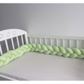 Pletenica za krevetac i dečiji krevet zelena